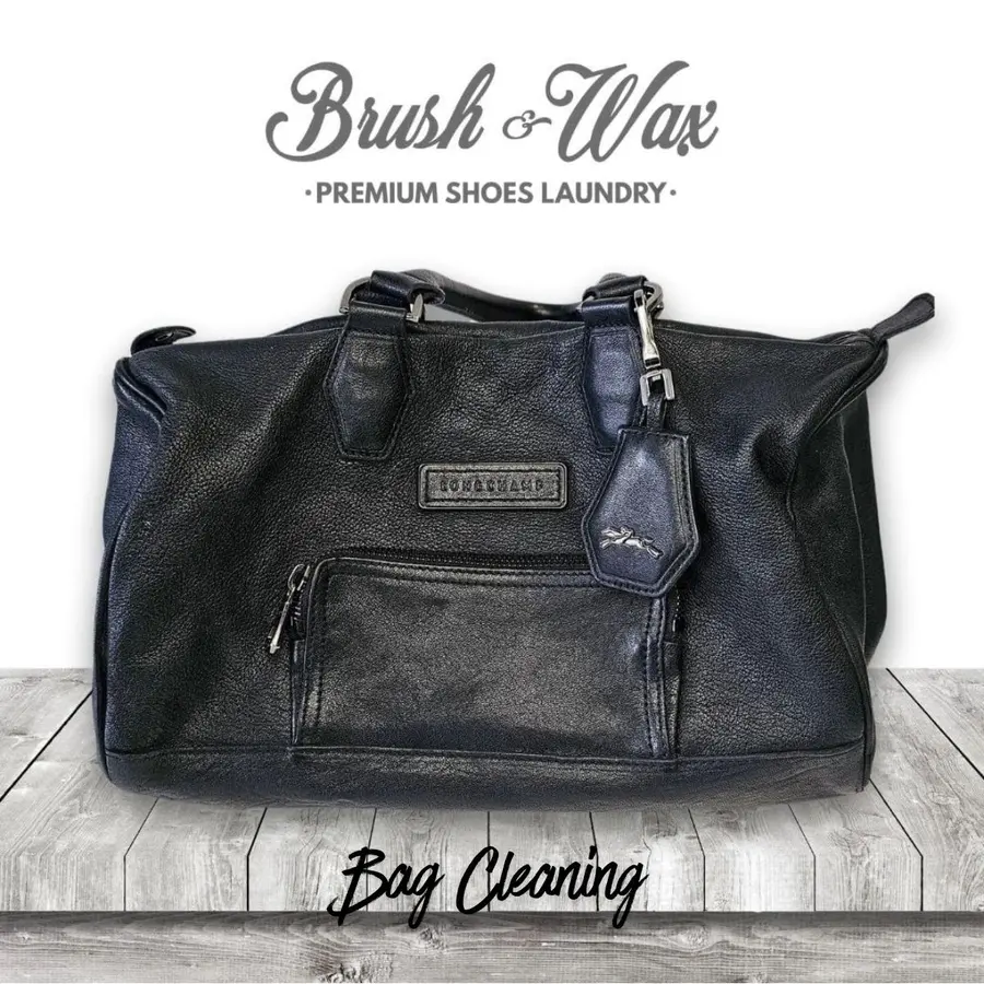 Layanan cuci tas Brush and Wax